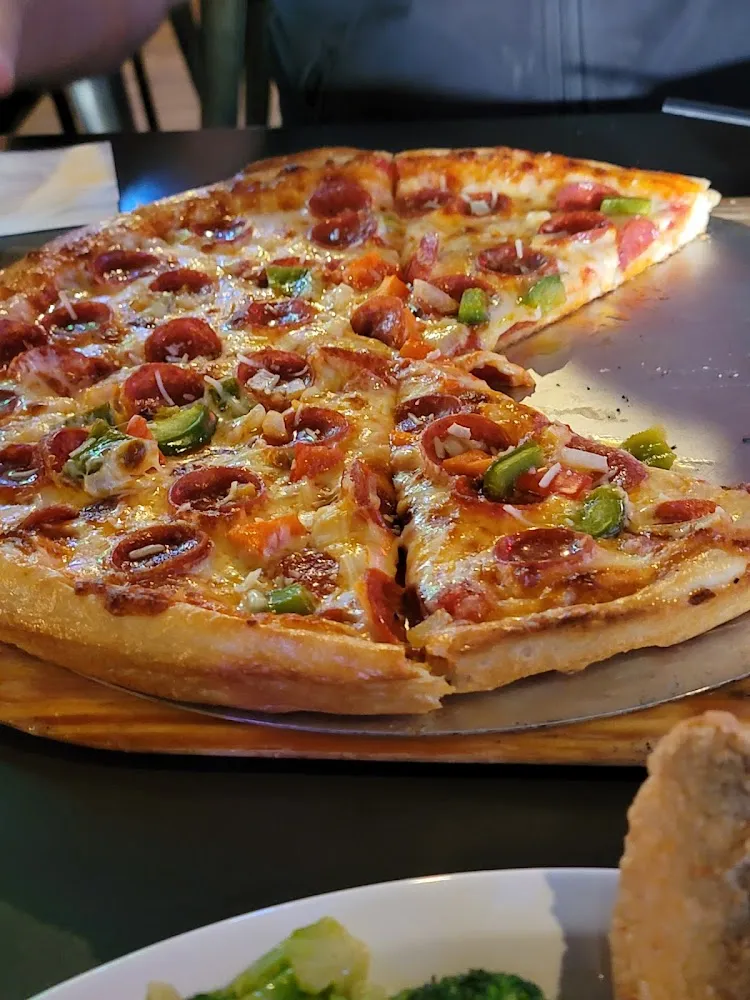 Pepperoni and Peppers Pizza